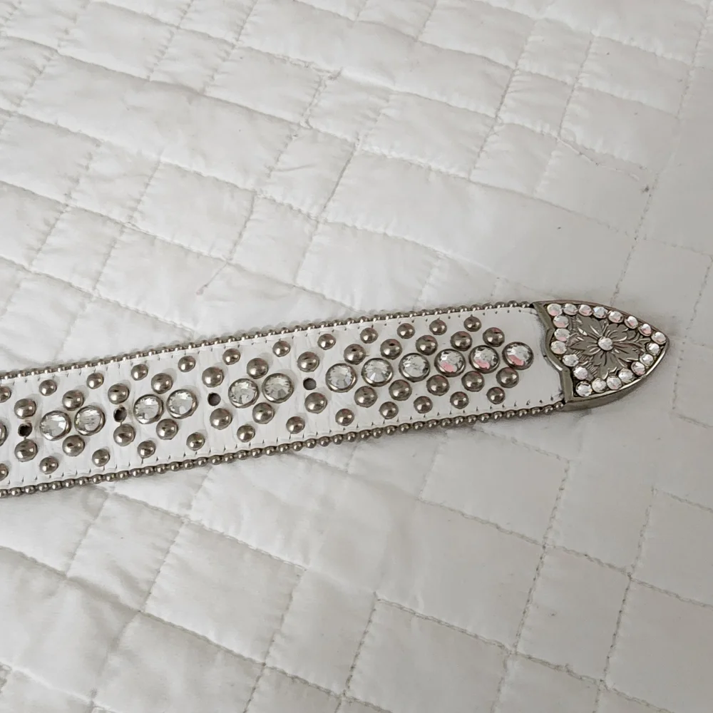 B.B. Simon White and Silver Studded Belt - Picture 6 of 7